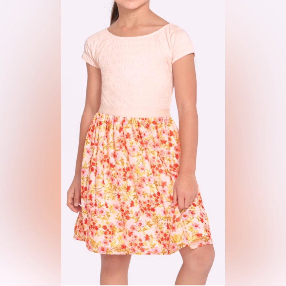 Girls Pink Floral Smocked Fit and Flare Dress Size Medium 7/8 NWT MSRP $33